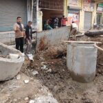 गणेशपुर के एडीबी भू धंसाव का सहायक अभियंता जुनैद गौड ने किया निरीक्षण