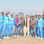 देव रोड क्रिकेट कप के मैदान में पहुंचे प्रेस क्लब महानगर रुड़की के अध्यक्ष – खिलाड़ियों को की गई 51 हजार रुपए देने की घोषणा