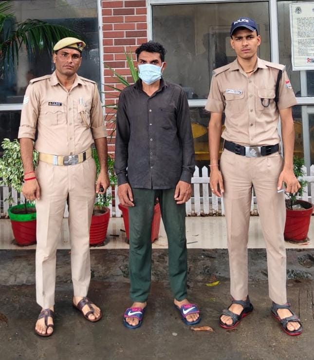 रुड़की पुलिस व स्क्वाड टीम द्वारा गौमांस की बिक्री करने वाला एक अभियुक्त किया गिरफ्तार व एक अभियुक्त मौके से फरार मुकदमा दर्ज