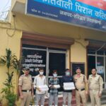कलियर पुलिस ने वारदात की फिराक में घूम रहे तीन हथियारबंद बदमाश किए गिरफ्तार दो तमंचे,तीन जिंदा कारतूस,एक खोखा और चाकू बरामद