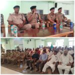 आगामी कावड़ मेला सकुशल संपन्न कराने हेतु जनप्रतिनिधियों, एसपीओ एवं जोन 24 के पुलिस बल के साथ की गई वार्ता